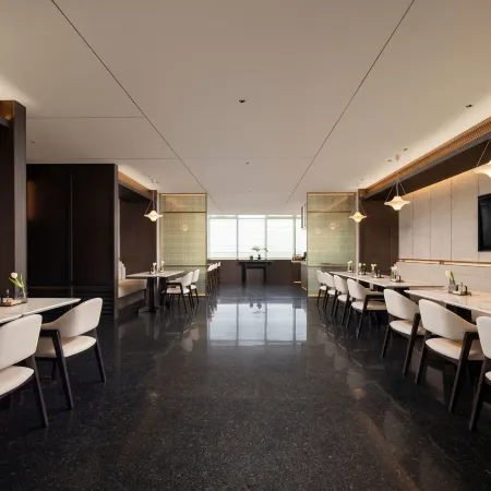Xinzhou West Station Yanmen Avenue Atour Hotel