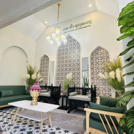 Best House Luang Prabang Отели рядом с достопримечательностью «Рынок Дара»