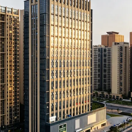 Dongmin Apartment (Maoming High-Speed Railway Station)