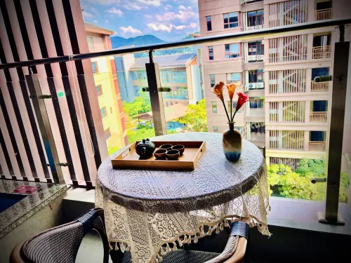 Green Hot Spring Homestay (Gupo Mountain Tourism Resort Distribution Center Branch)