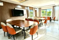 JUN YUE Hotel【Abuja No.8 Branch | Chinese-friendly | Three meals daily | 24-hour security patrol】