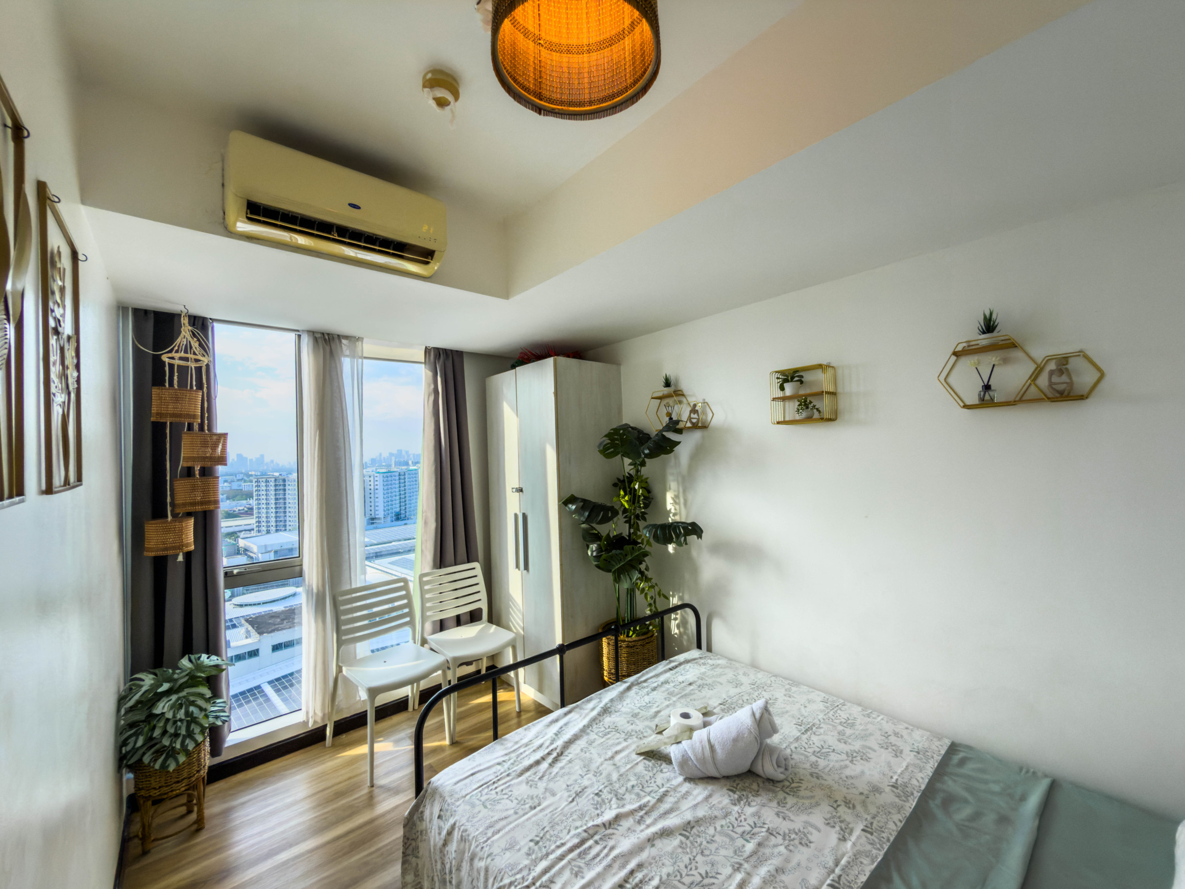 Klein's Staycation Hotels in Paranaque