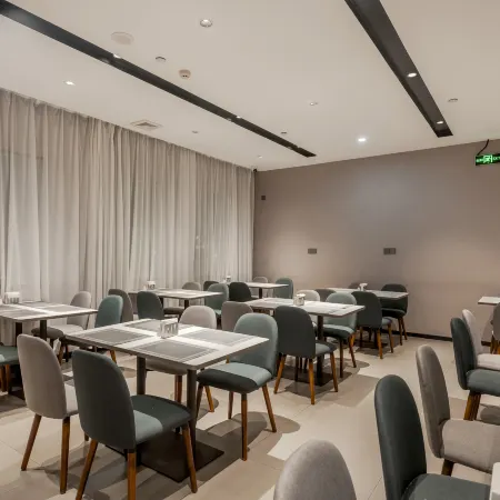 Homeinn · neo (Xinchang Jiangbin Middle Road Dafo Temple)