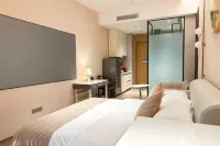 Zhuhai Yujian,·Yuecheng Luxury Apartment (Gongbei Port Zhuhai Station Store) - parking