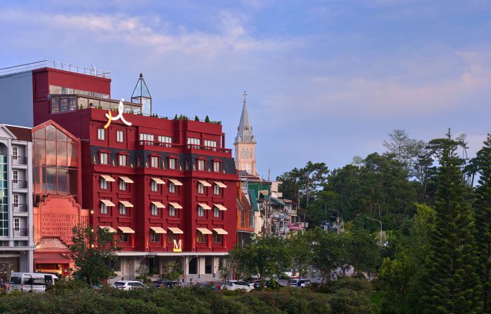 M Village Premier Hotel Xuan Huong Lakeside, a brand of Modern Village Lifestyle