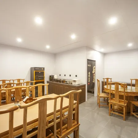 Wutai Mountain · Yakeju Homestay (Longquan Temple)