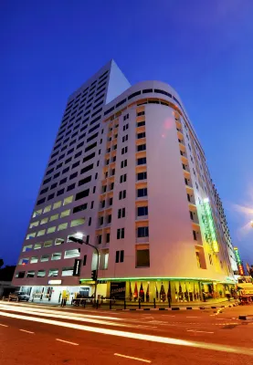 Hotel Continental - piscine