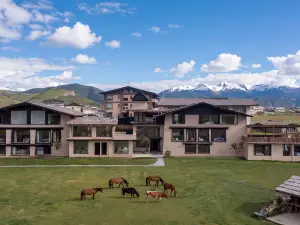 Shangri-La Ila Sea Extreme View Manor (Shangri-La Ten Miles Snow Mountain)