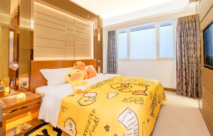 Treasure Hotel