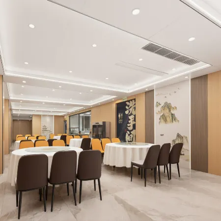 Heishui Jinchen Hotel