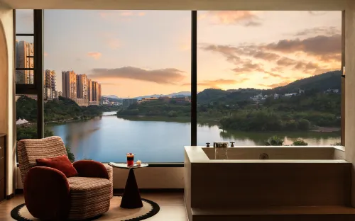 An Lauan Anlan · Nanhu Xu Infinity Pool Lakeview Boutique Stay (Panzhou Nanhu Park) - piscina