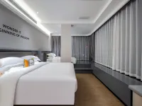 City Select Hotel (Guigang Wanda Plaza) - 3 Yıldız