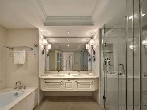 Grand New Century Hotel Canal Hangzhou Hotel Overview