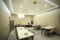Yayue Hotel Hotels in Wuji
