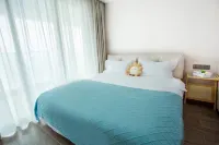汕尾曼寧海灘度假公寓（保利金町灣店） - 海滩