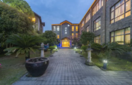 Yinglong Haipan Holiday Hotel