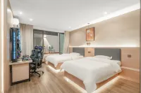 Mr. Sharks E-sports Hotel