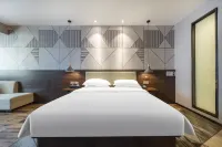 Borrman Hotel (Shaodong High-speed Railway Station International Business City)