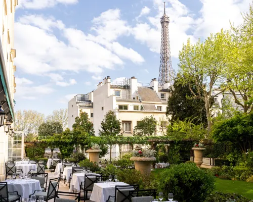 Shangri-La Paris Restauration Photos