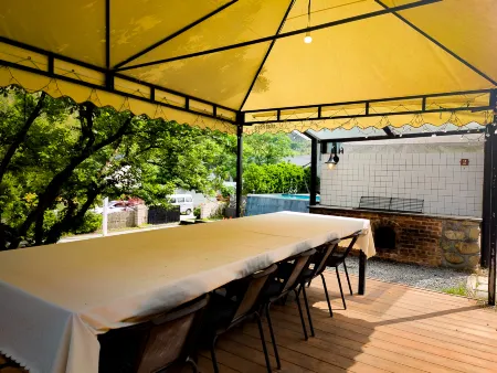 Moganshan Freetime  Hotel Отели рядом с достопримечательностью «Yu Village Cultural Market»