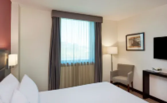 NH Coimbra Dona Ines โรงแรมใน