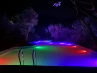 Ningguo Shijing 23 Homestay (Southern Anhui Sichuan Line Branch) - Pools