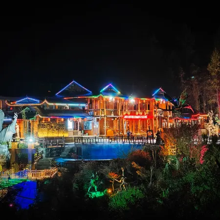 Zhangjiajie Wulingyuan Forest Youyue Art Homestay