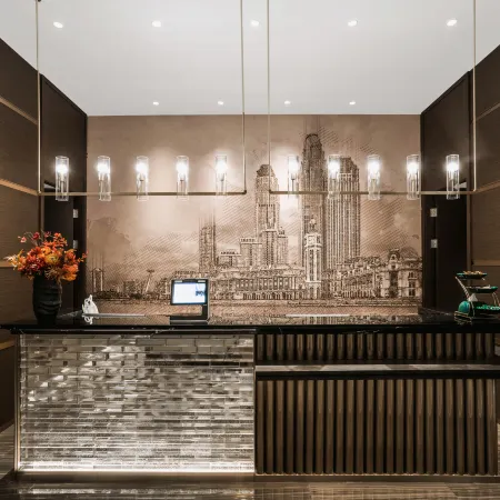 The Tianjin Eye JIANGUO PALACE Hotel Отели рядом с достопримечательностью «Станция метро Gulou»
