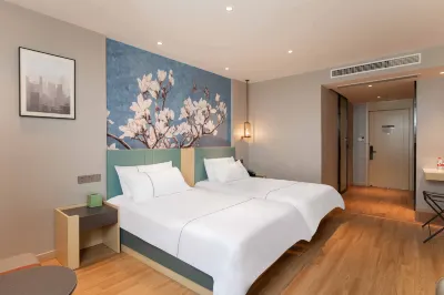 Magnotel Hotel (Nanjing Jiangning Jinbao Hushu Commercial Plaza) Các khách sạn gần Chuangming College Nanjing Campus