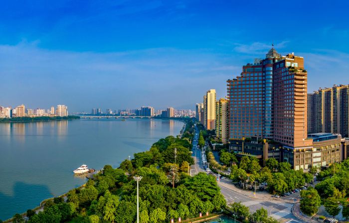 Qingyuan International Hotel