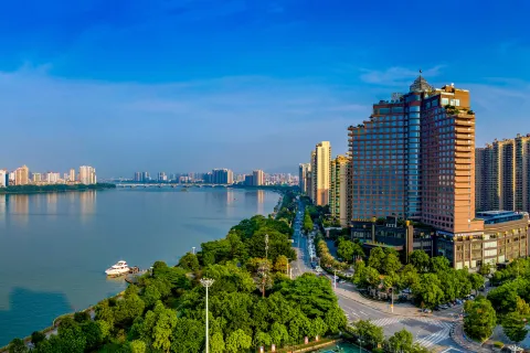 Qingyuan International Hotel