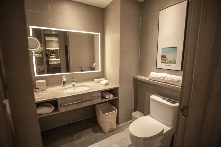 Atour Hotel (Yantai Golden Beach)