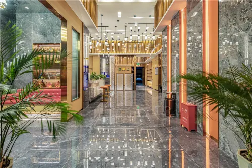 Manhao Holiday Inn