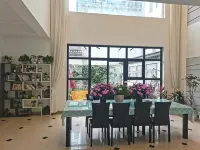Mei Zi  Carden Courtyard - พร้อมระเบียง