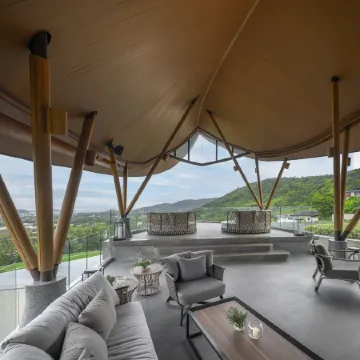 Noku Phuket Отели рядом с достопримечательностью «Ват-Чалонг»