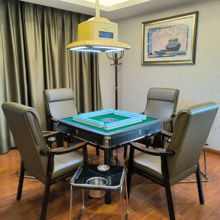 Huaxia Conifer Hotel