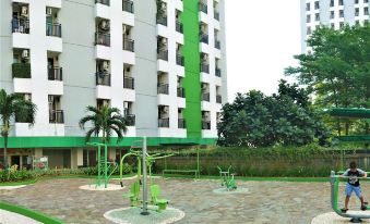 Apartment Green Lake View Ciputat by Celebrity Room