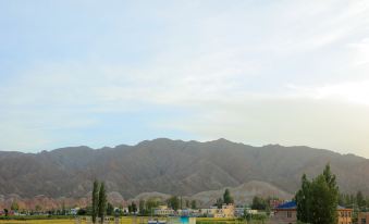 Yunxia Guli Smart Hotel (Qicai Danxia)