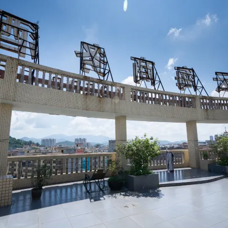 Yunhai Business Hotel