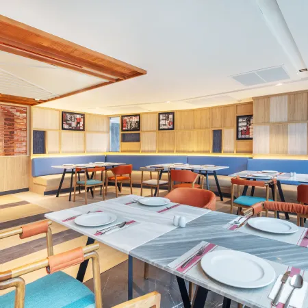 Best Western Click Sathorn 11 Bangkok Отели рядом с достопримечательностью «Саторн»
