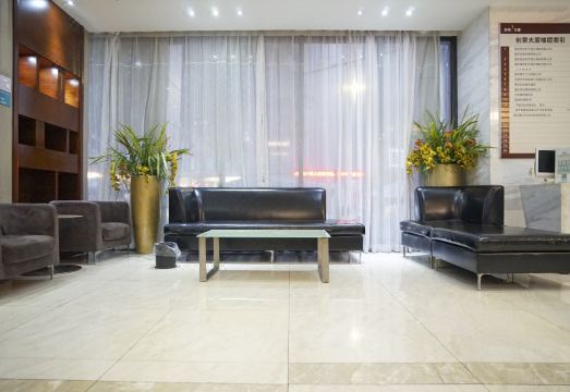 충칭 호텔 로비 전경