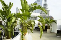 Mercure Hotel (Zhongshan Road Pedestrian Street Seaview)