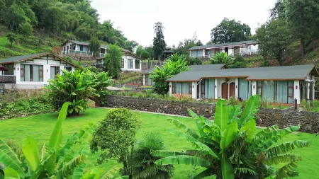 Qiandao Lake Collection Yangyunjian Holiday Villages Отели рядом с достопримечательностью «Qiandao Lake Longchuan Bay»