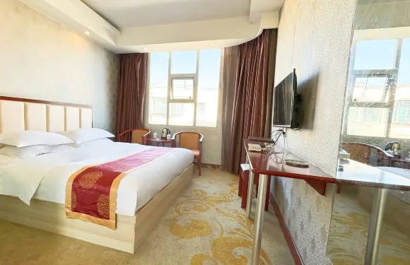 途窩皇廷國際酒店（龍山汽車站店）