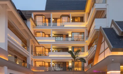 Lying Cloud Hotel