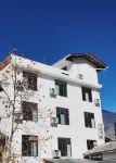 Hailuogou Pusu Hotel