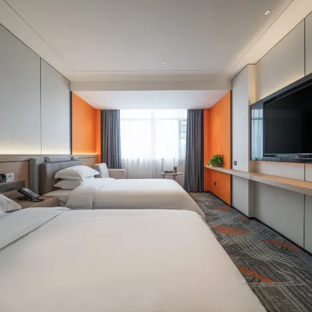 Roman Holiday Hotel (Emerald Plaza Branch)