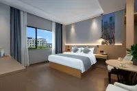 Shanzheng Celebrity Hotel (Chengdu Huayang Metro Station Haichang Polar Ocean Park Branch) Hotels in Huayang Area