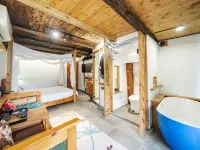 Shanghai ChenShijian Inn (Zhujiajiao Donghu Street) Отели рядом с достопримечательностью «Парк Ориентал-Лэнд»