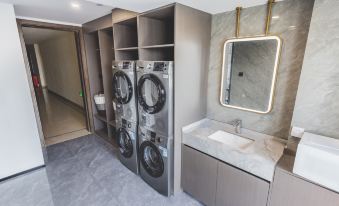 Xindra E-Sports Hotel (Wuhan Jianghan Road Wusheng Road Subway Station)